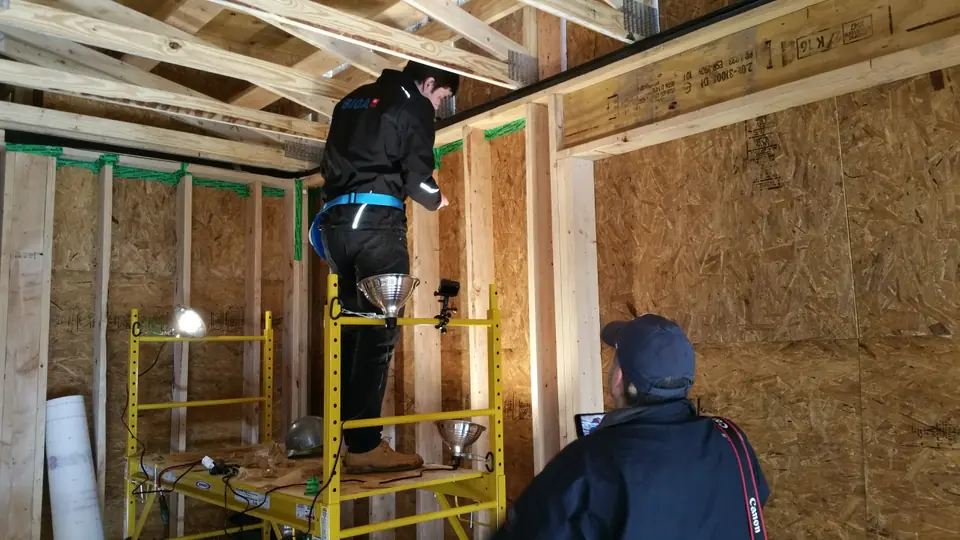 All wall-to-roof connections are sealed with tapes to ensure an air leak-free envelope.