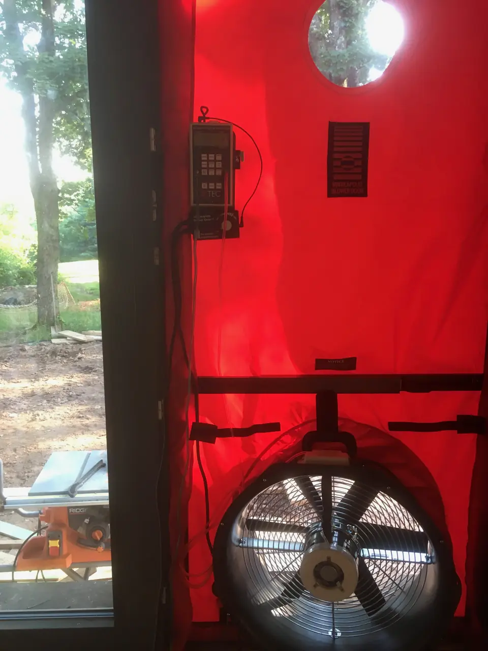 Blower door tests are essential for passive house construction. They help determine a home’s airtightness.